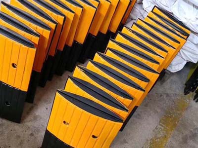 宜昌鑄鋼減速帶和橡膠減速帶的區別？耐用性對比一看就懂